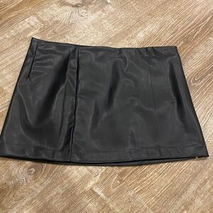 H&M Sleek Black Mini Skirt